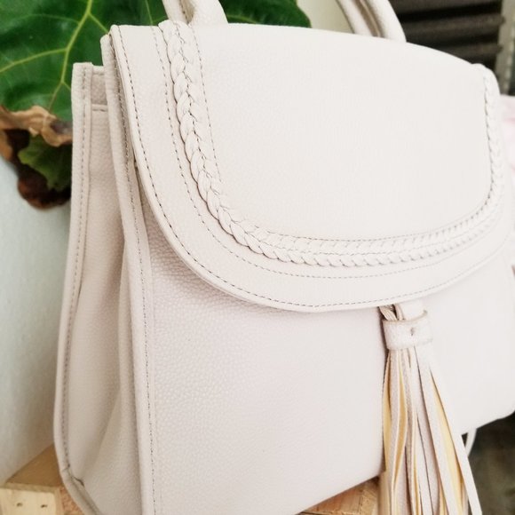 Nine West Beige Bone Colored Medium Sized Purse With Tassel - Picture 6 of 7